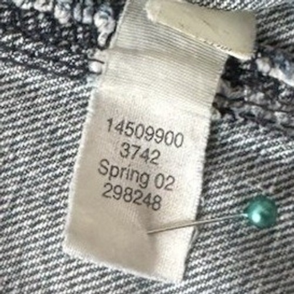 GAP Classic Blue Denim Trucker Jacket Women's‎ Size Medium Washed Jean Coat - Picture 8 of 8